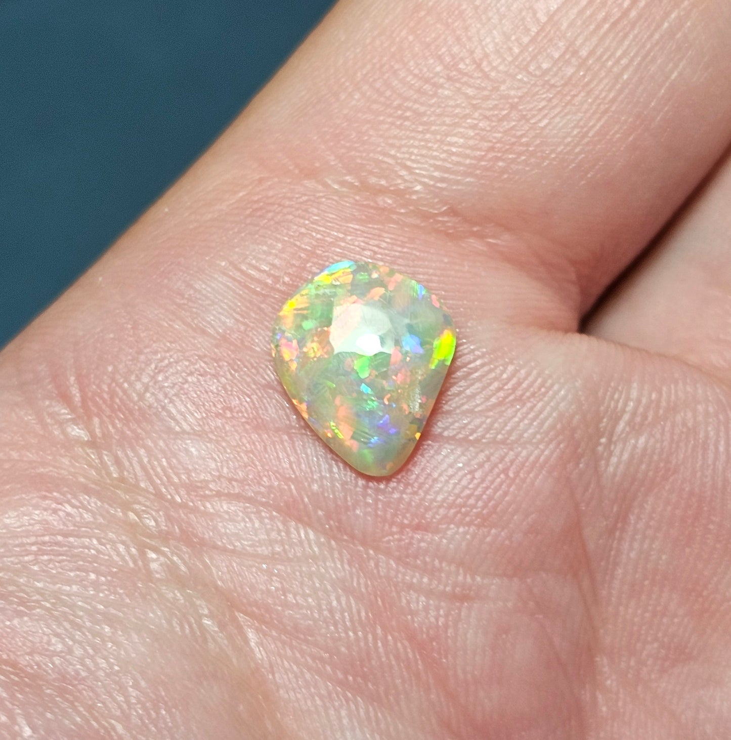 Classy Rainbow L/RIDGE Semi-Black OPAL(Lots of red!) 1.35cts (LRD03)