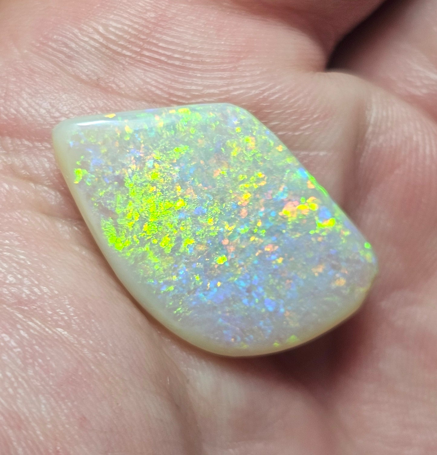 10cts A Stunning Quality Gem - Amazing