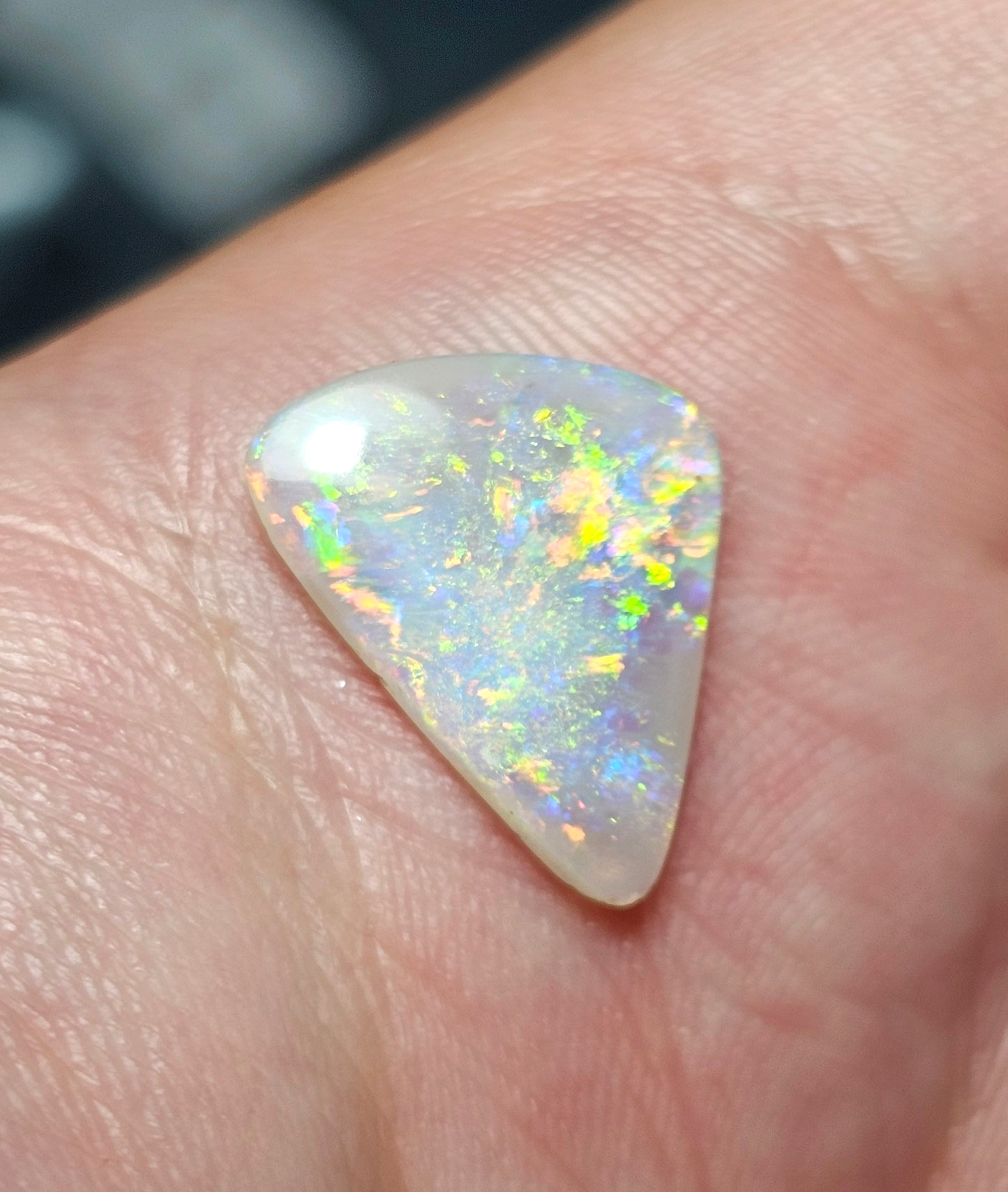 2.30cts Beautiful Crystal Opal (LRA05)
