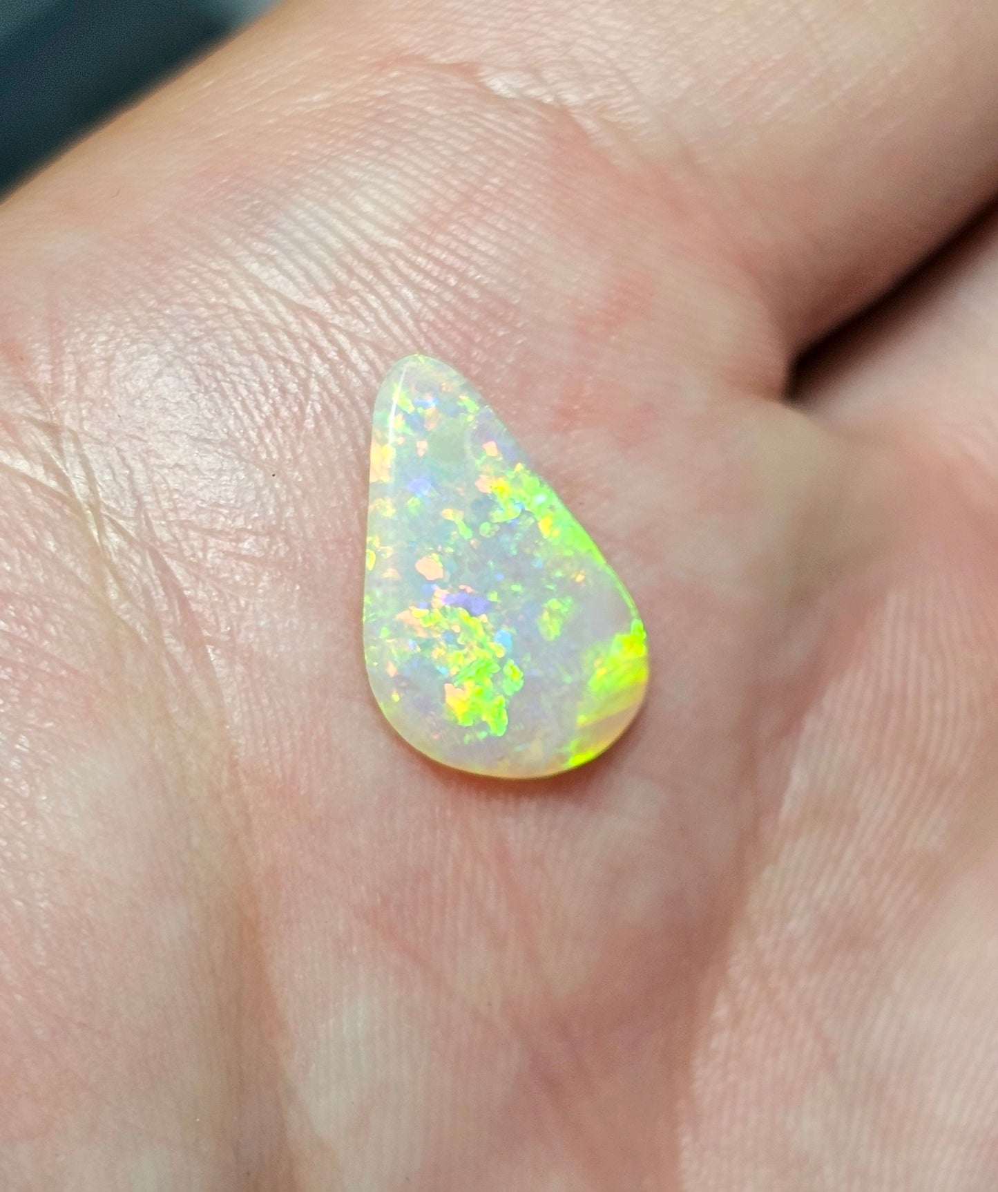 1.30cts A Quality Solid Crystal Opal (LRA08)
