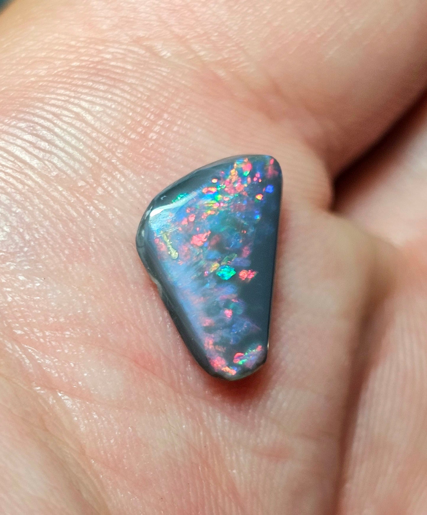 1.60cts Red on Black Opal (DECLR01)