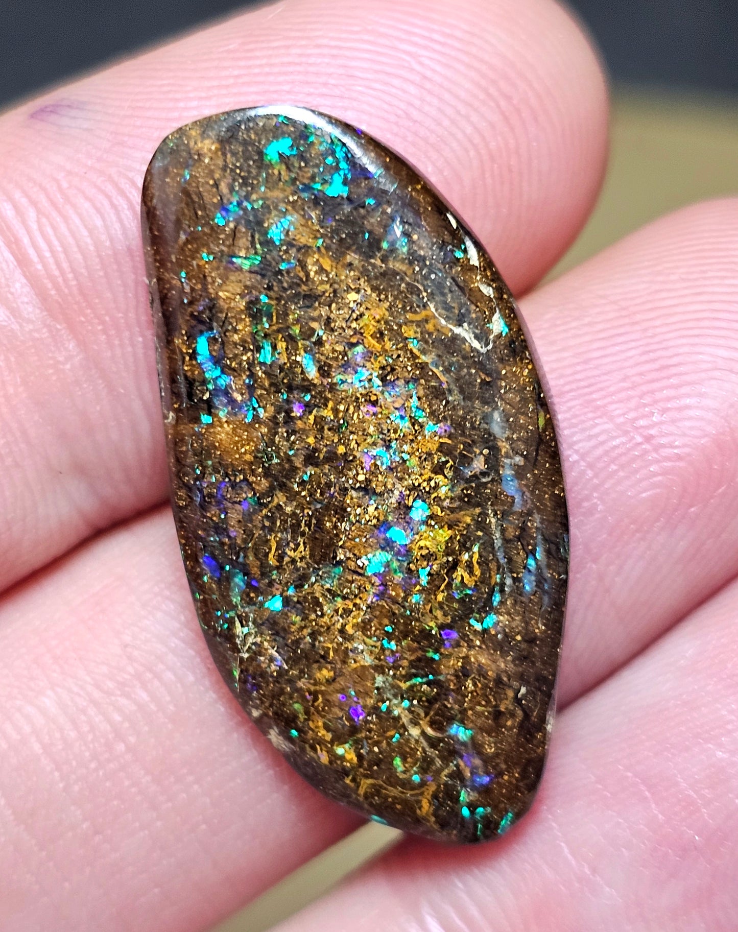 17cts Beautiful Boulder Opal with Brilliant Pinfire(Monthly Special)(NBM12)
