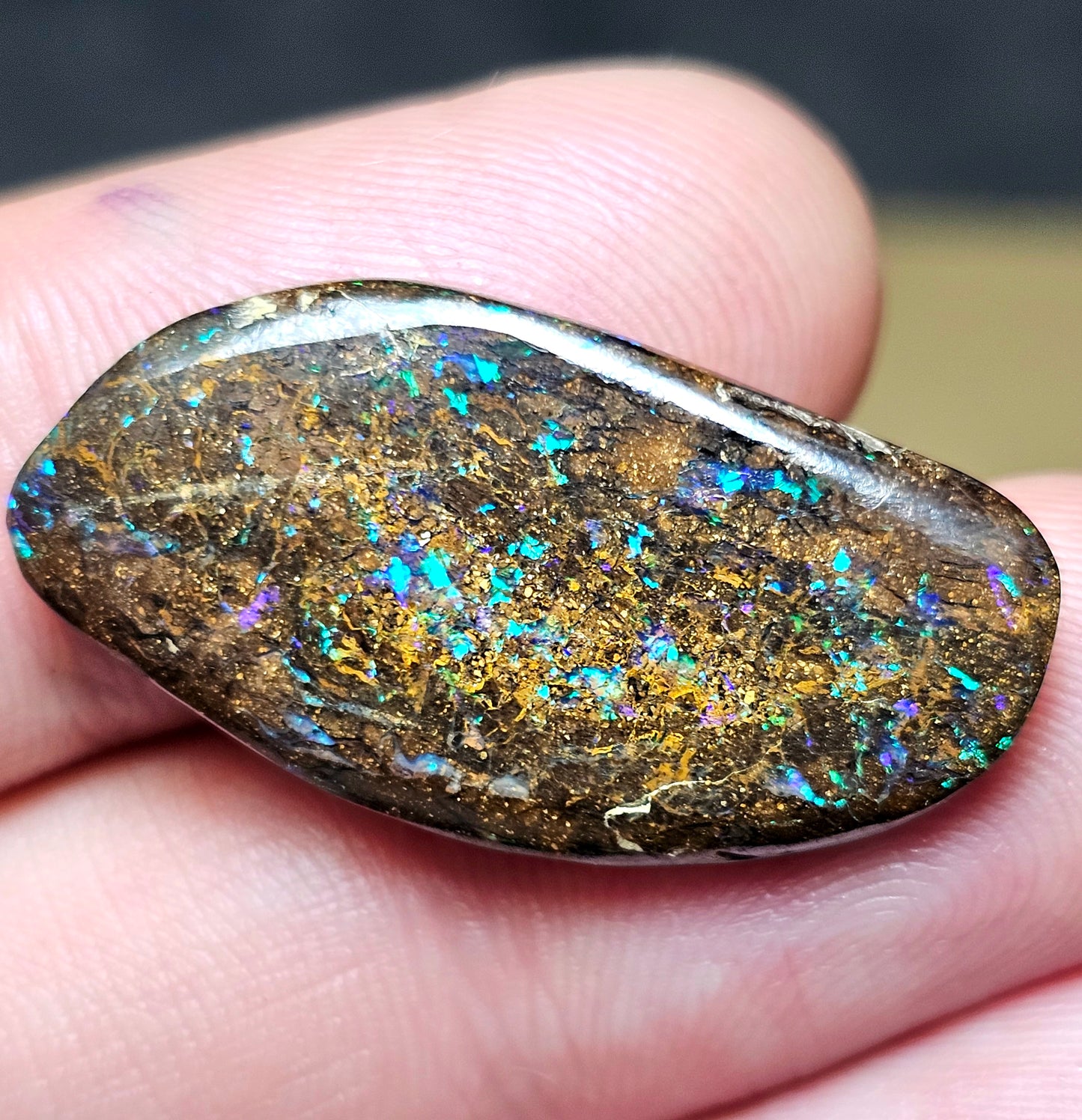 17cts Beautiful Boulder Opal with Brilliant Pinfire(Monthly Special)(NBM12)