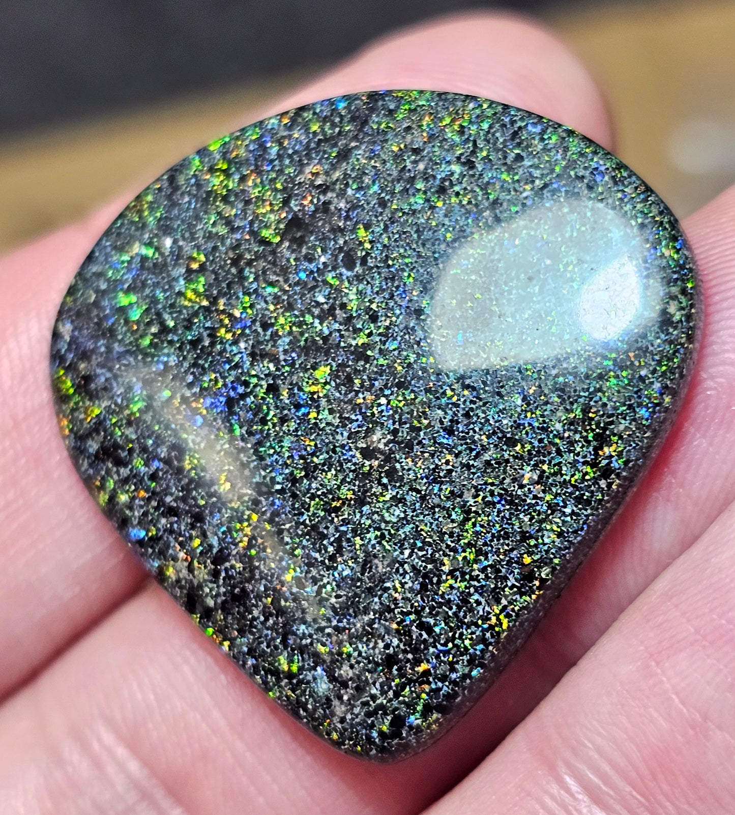 40cts Fairy Opal with Fantastic Pinfire Colour(JSMF13)