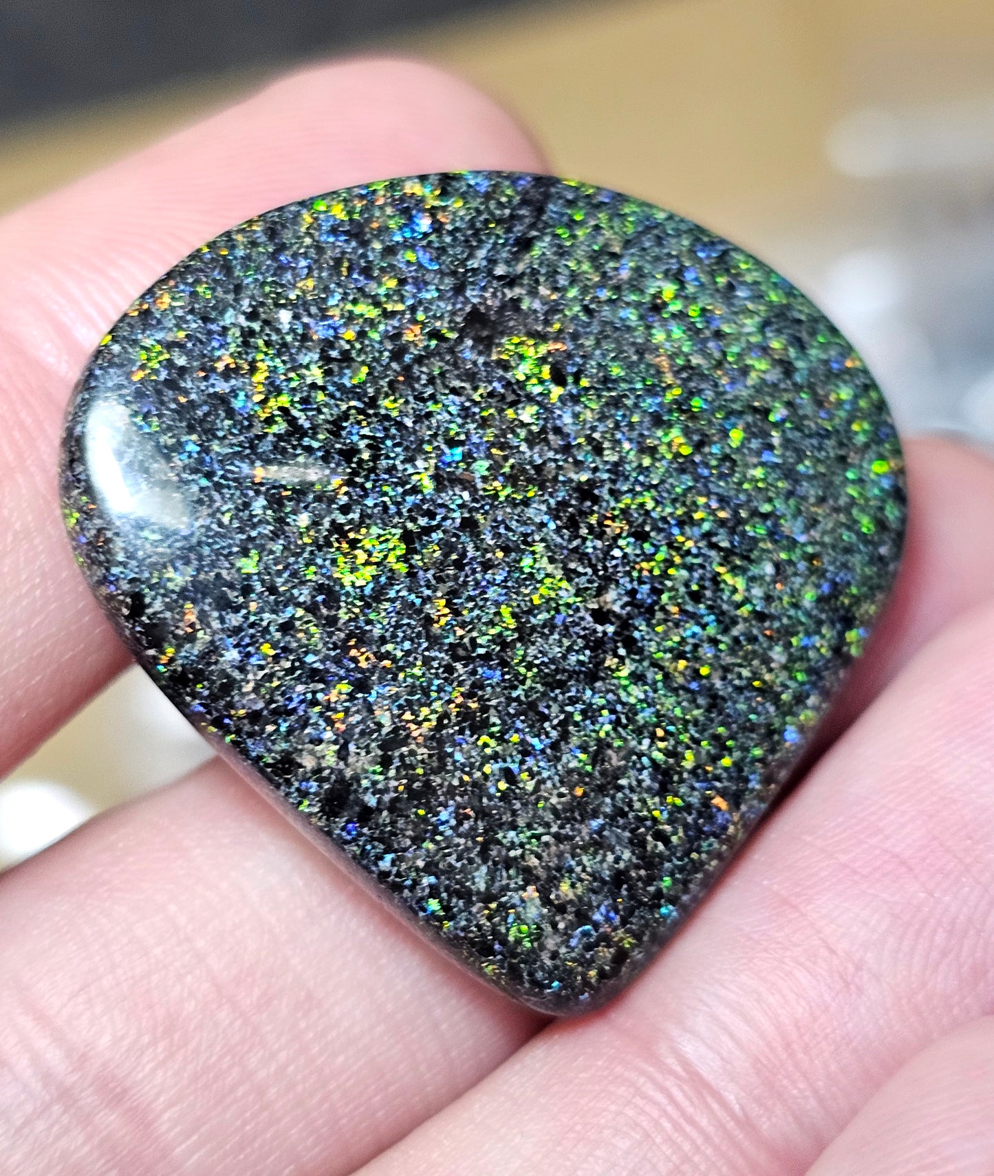 40cts Fairy Opal with Fantastic Pinfire Colour(JSMF13)