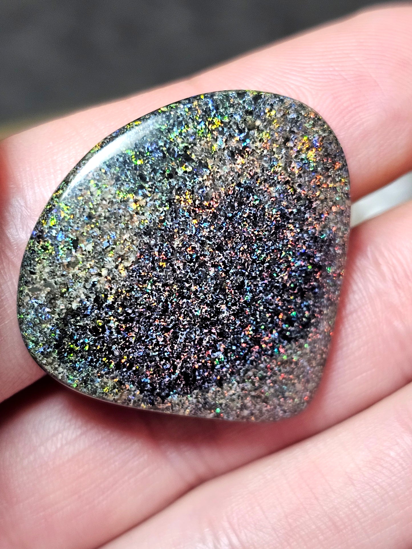 40cts Fairy Opal with Fantastic Pinfire Colour(JSMF13)