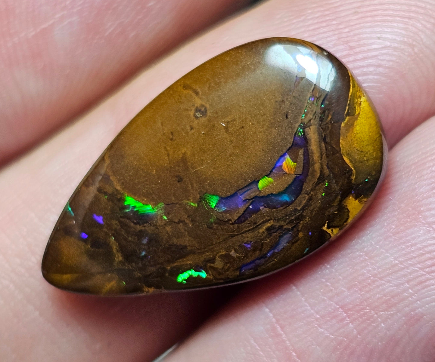 13cts Stunning Boulder Opal (MAT119)