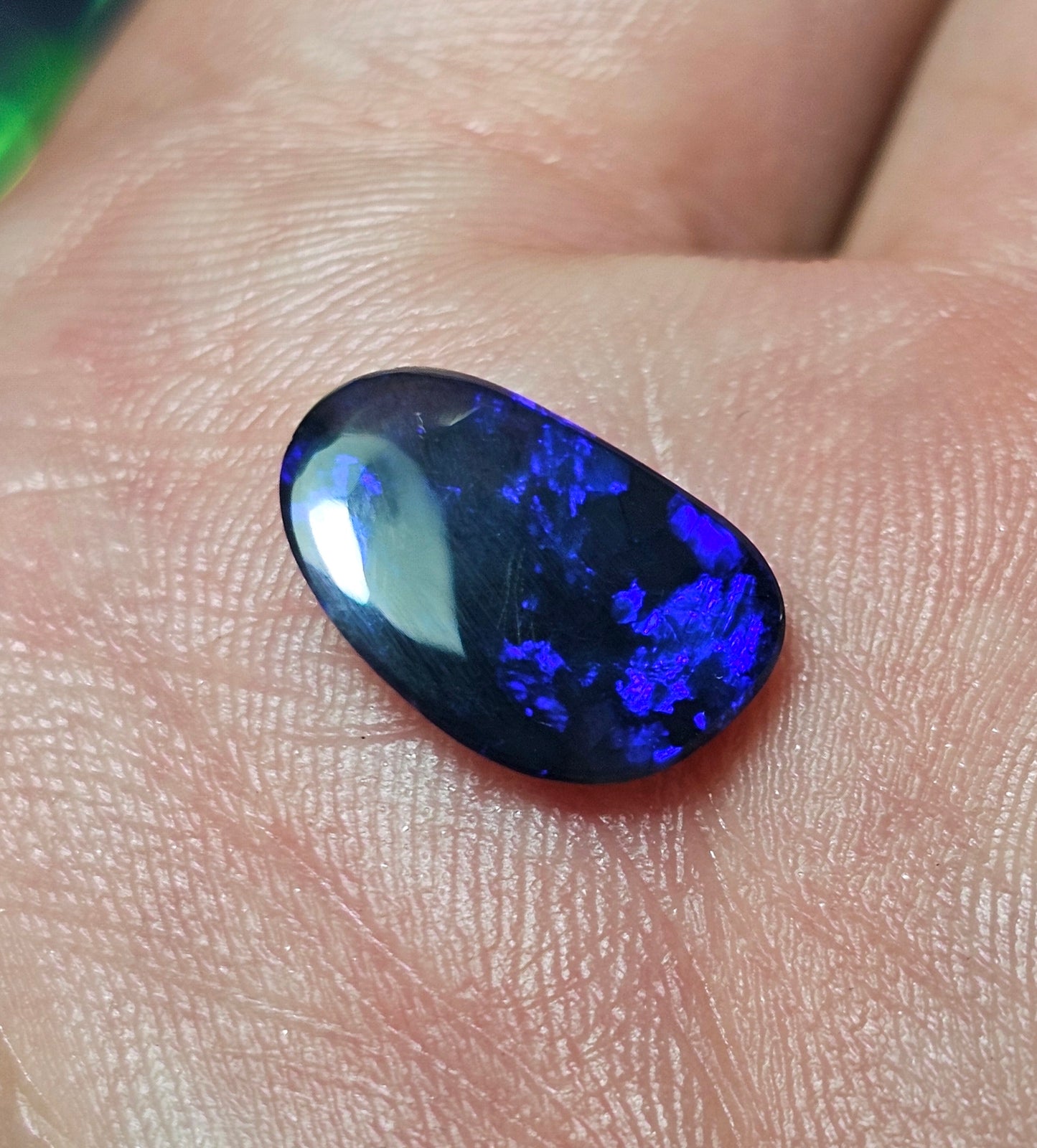 2cts Beautiful Blue Black Opal!! (LRW20)