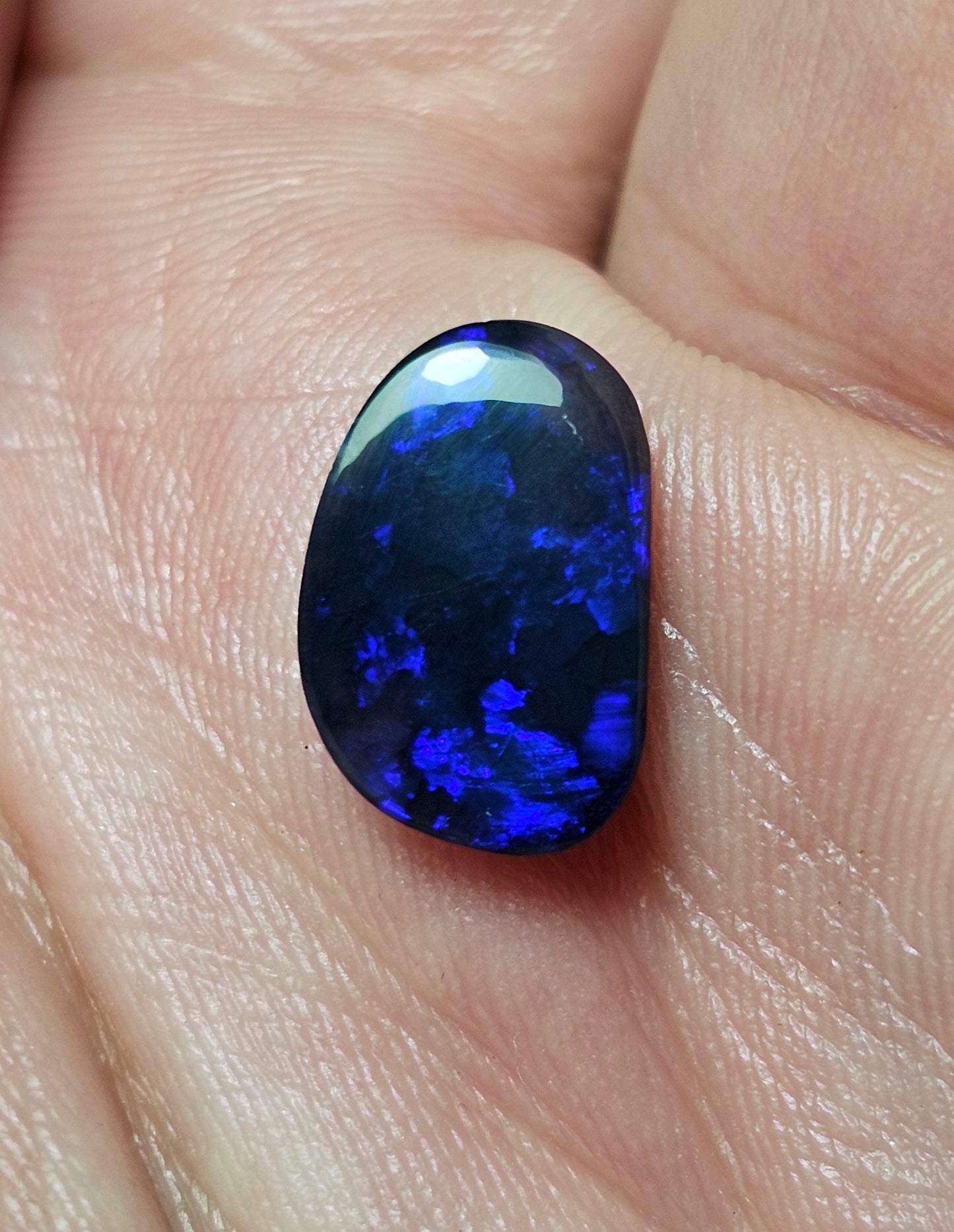 2cts Beautiful Blue Black Opal!! (LRW20)