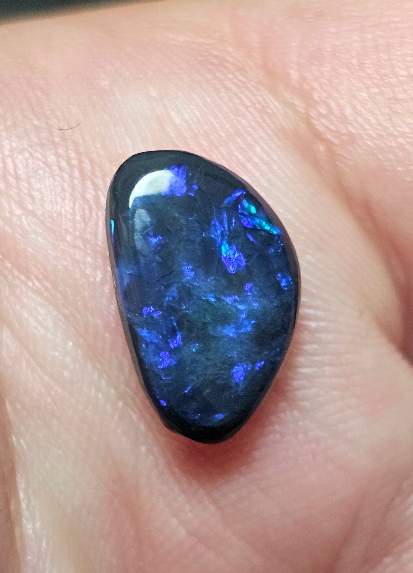 3.50cts Beautiful Black Opal!! (LRW24)