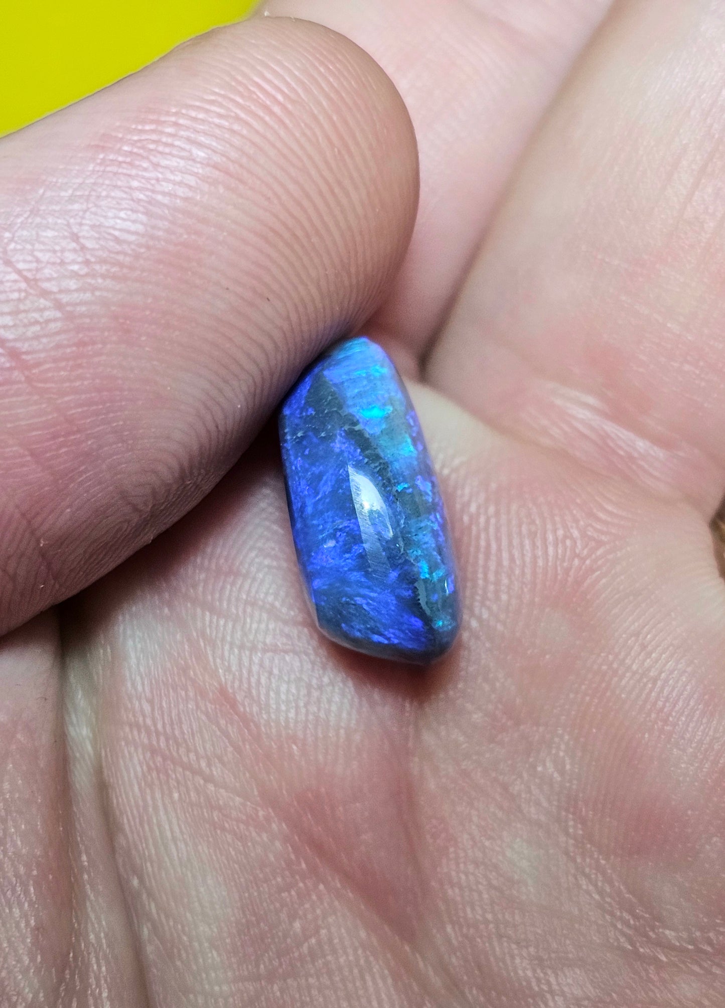 8cts Gorgeous Black Opal!! Investment Stone! (LRW10)