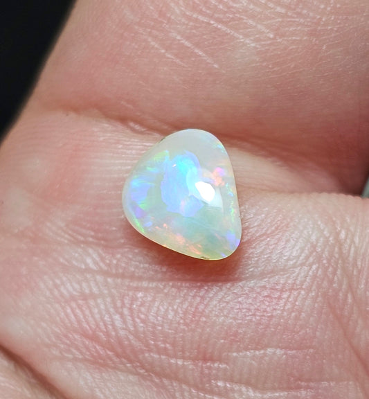 0.75cts Colourful Crystal Opal!! (LRW39)