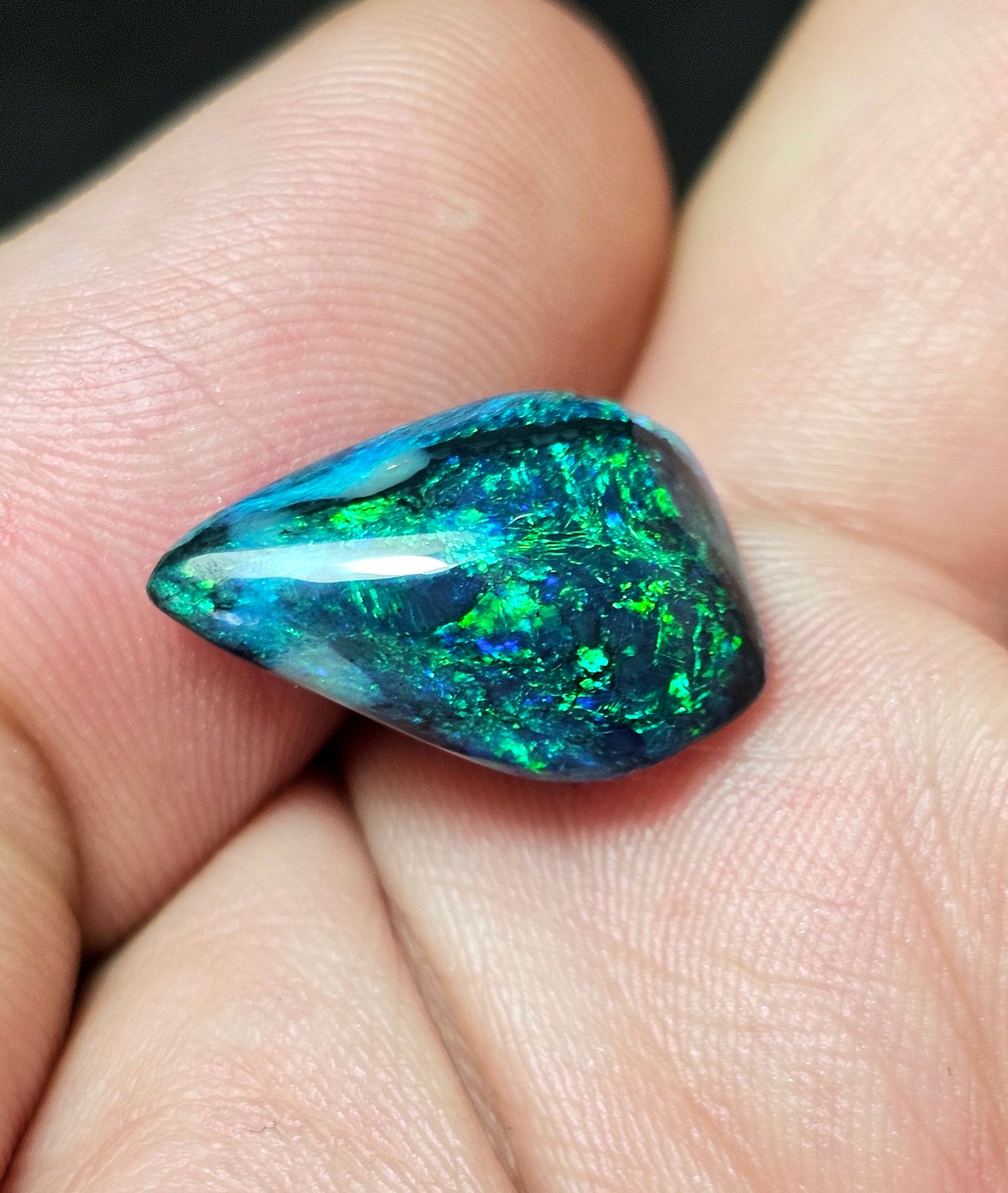 One of a Kind Stunning Black Opal!! Investment Opal Gem! (FB22)