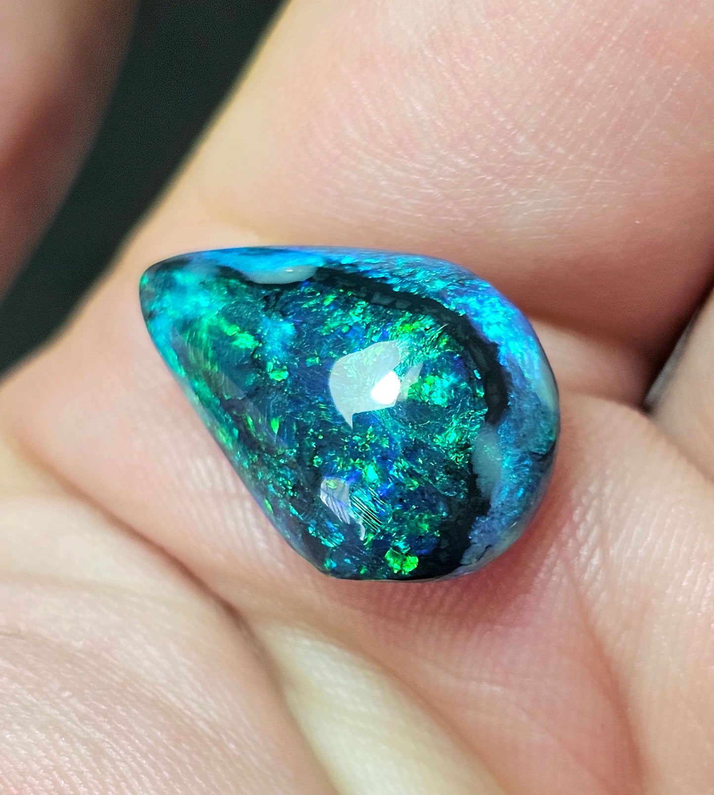One of a Kind Stunning Black Opal!! Investment Opal Gem! (FB22)
