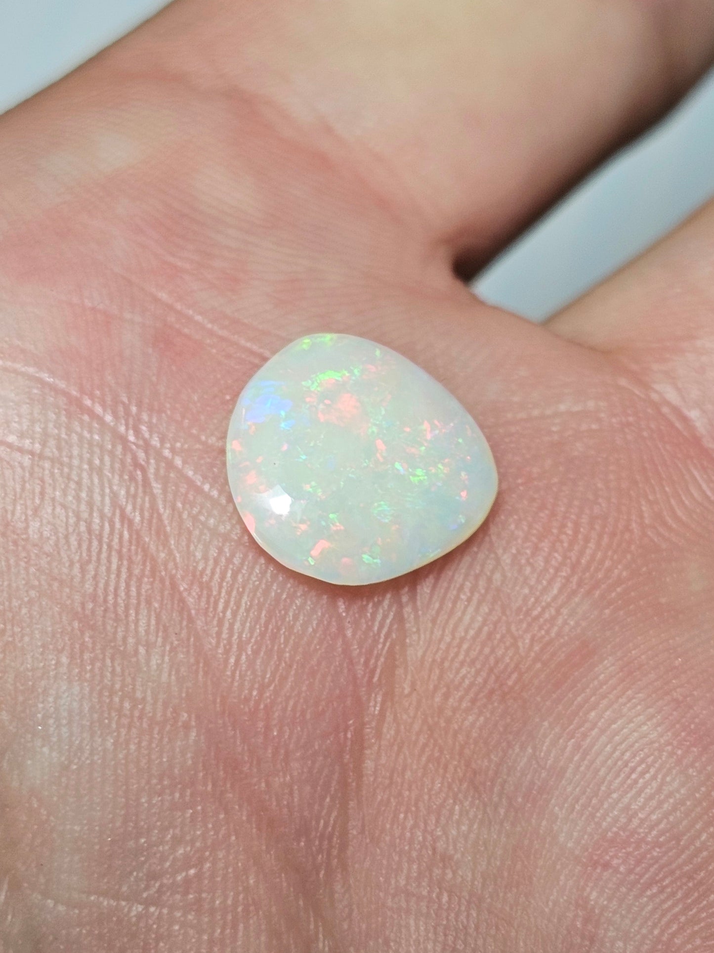2.50cts Lovely Rainbow Opal (FB3)