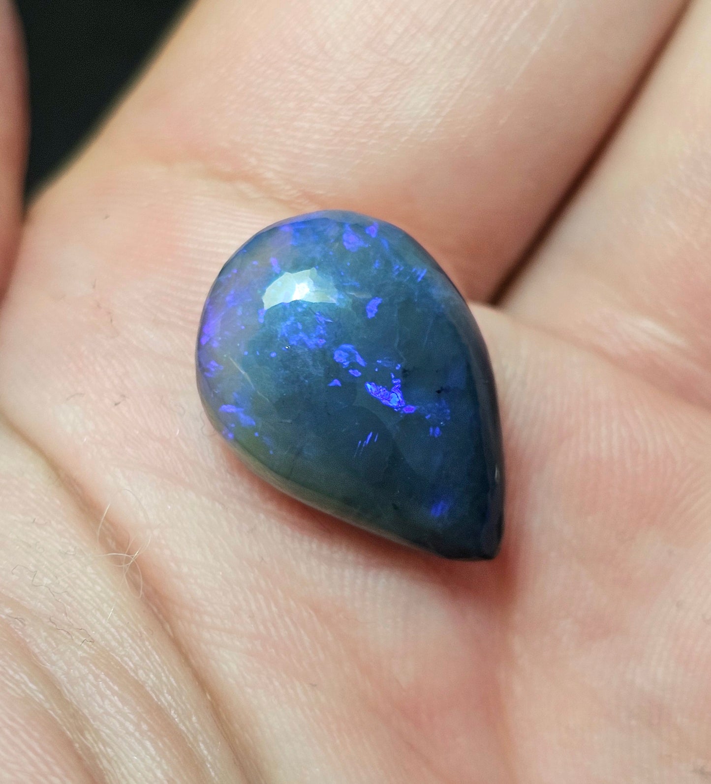 10.70cts Blue Black Opal (FB62)