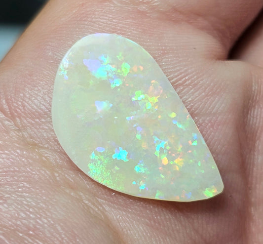 3cts Rainbow Flat Opal (V8)