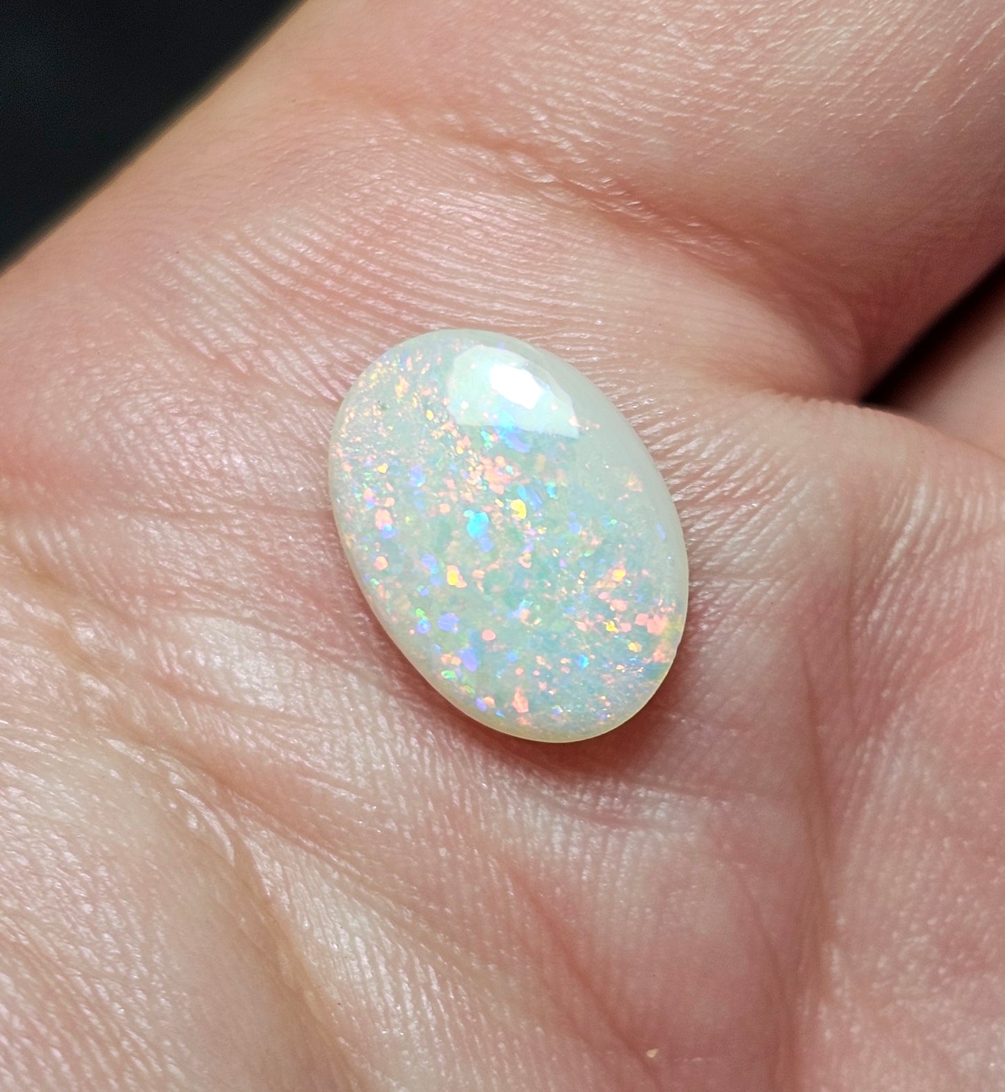 2cts Beautiful Opal with lots of glittery pinfire colour! (LRA2)