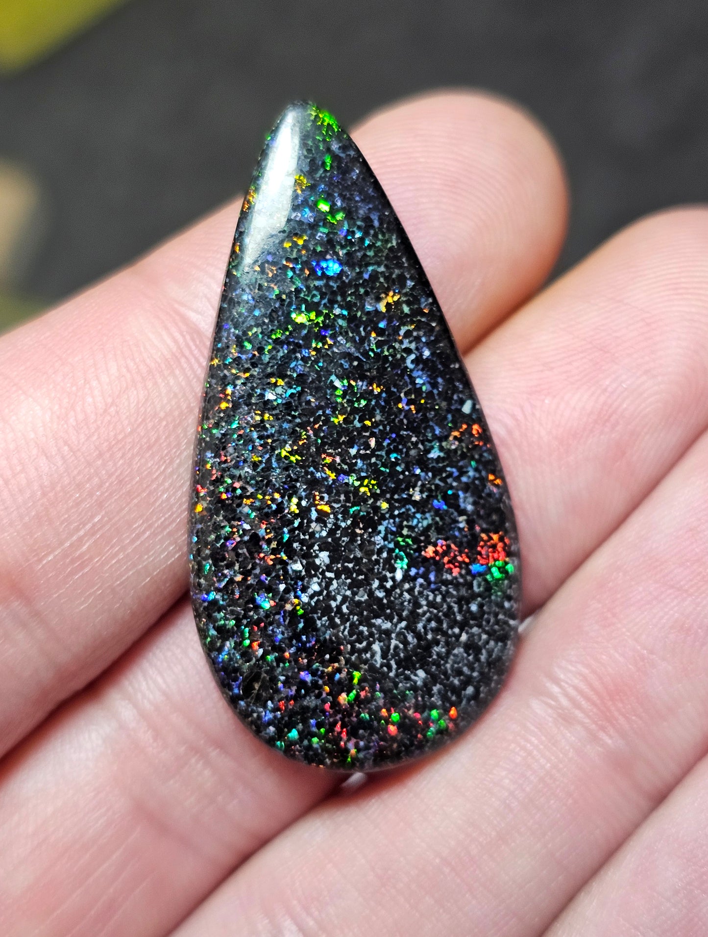 21cts Gorgeous Sparkling Fairy Opal (IA9)
