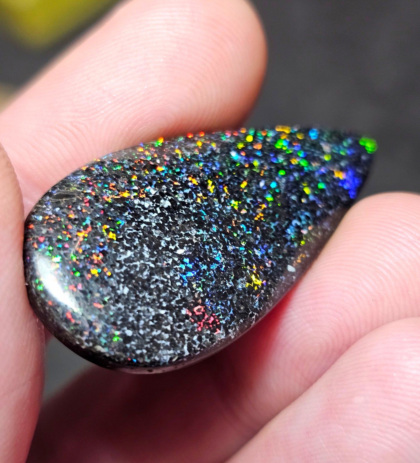 21cts Gorgeous Sparkling Fairy Opal (IA9)