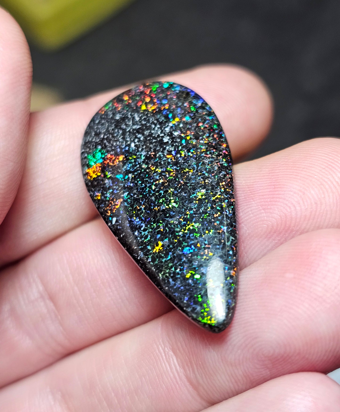 21cts Gorgeous Sparkling Fairy Opal (IA9)