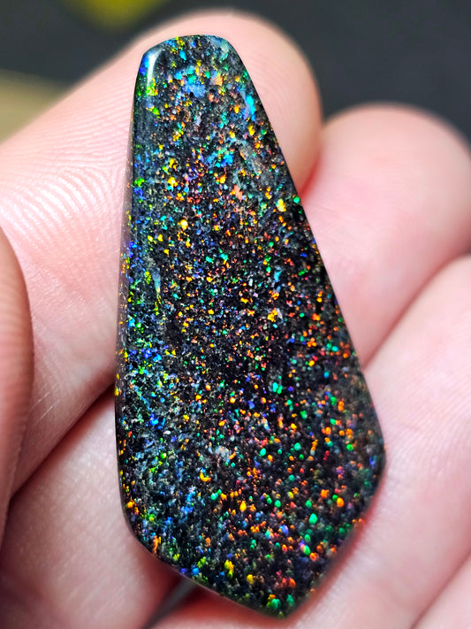 19cts Top Quality Glittery Fairy Opal (IA2)