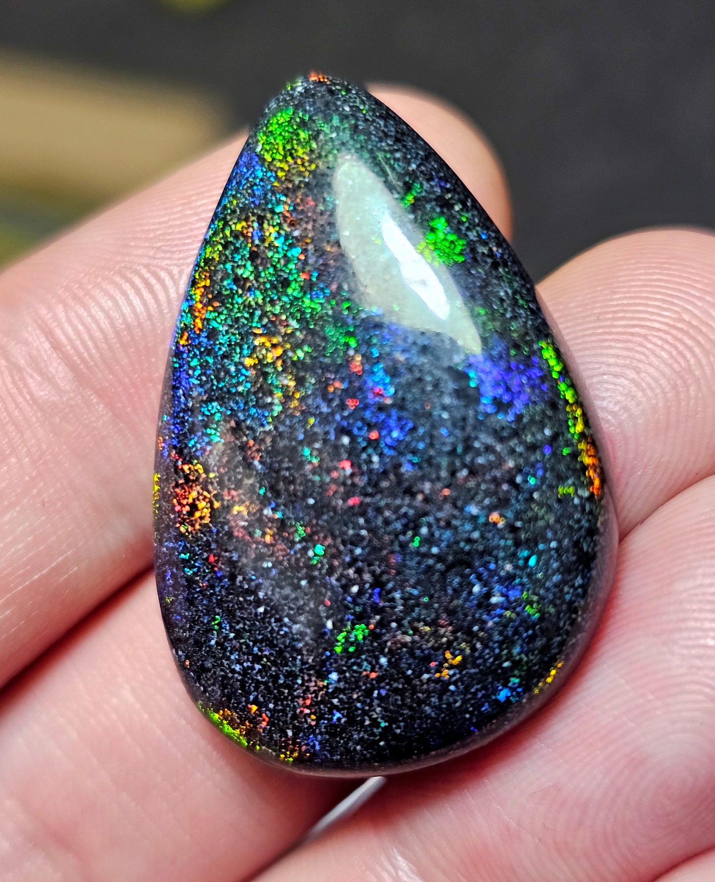 38cts Top Quality Flashy Fairy Opal (IA4)