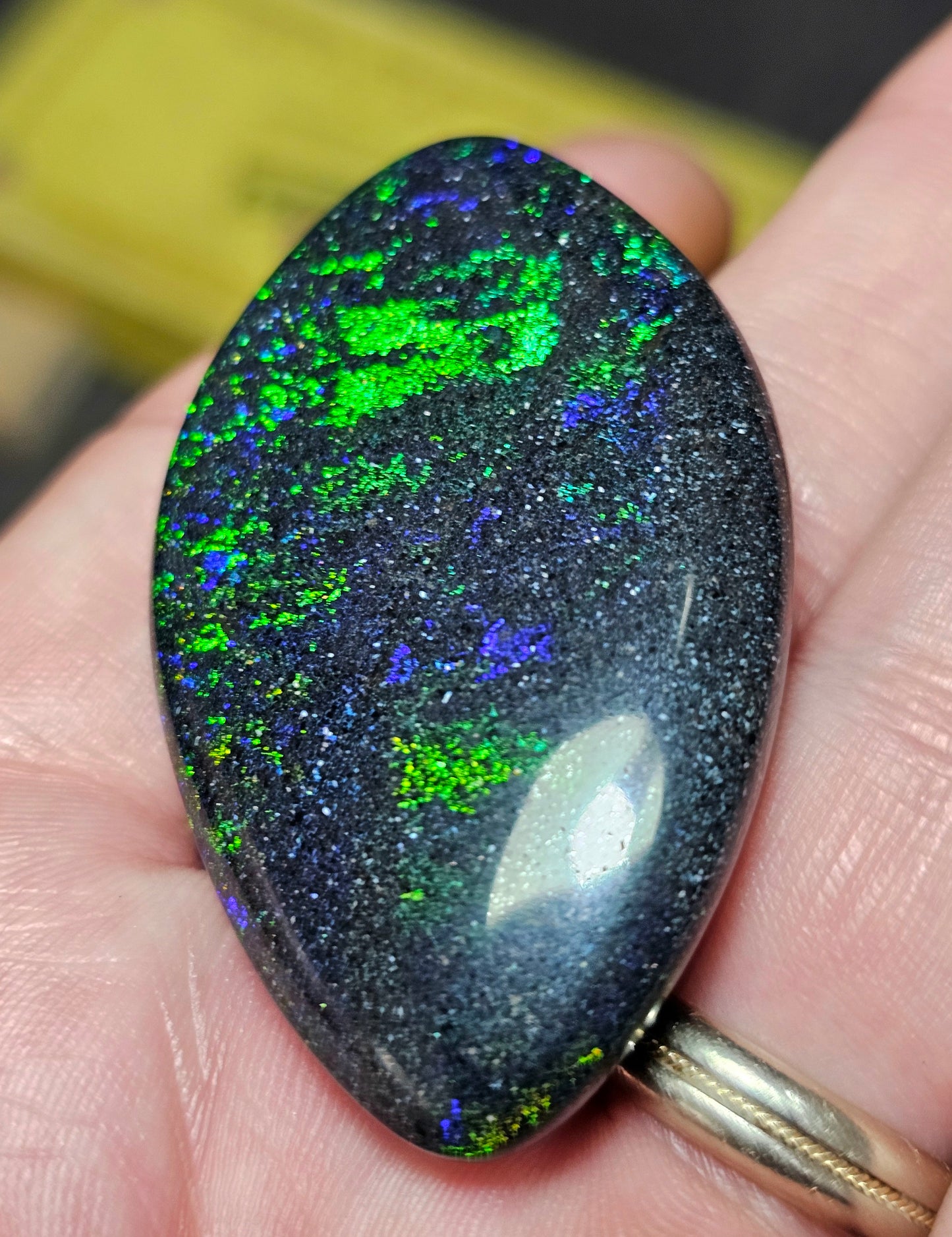 89cts Chunky Green Double Sided Green and Blue Fairy Opal (IA5)