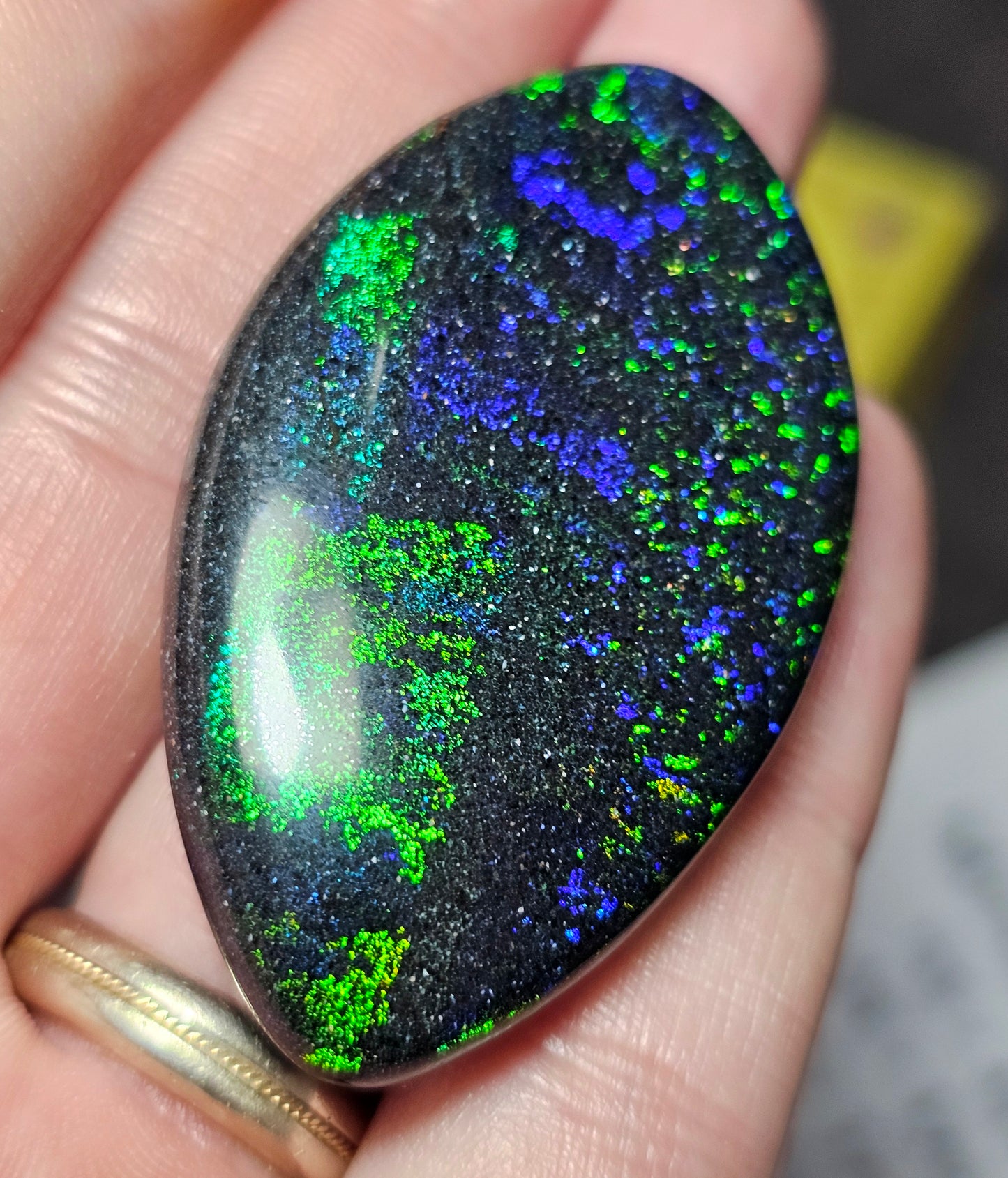 89cts Chunky Green Double Sided Green and Blue Fairy Opal (IA5)