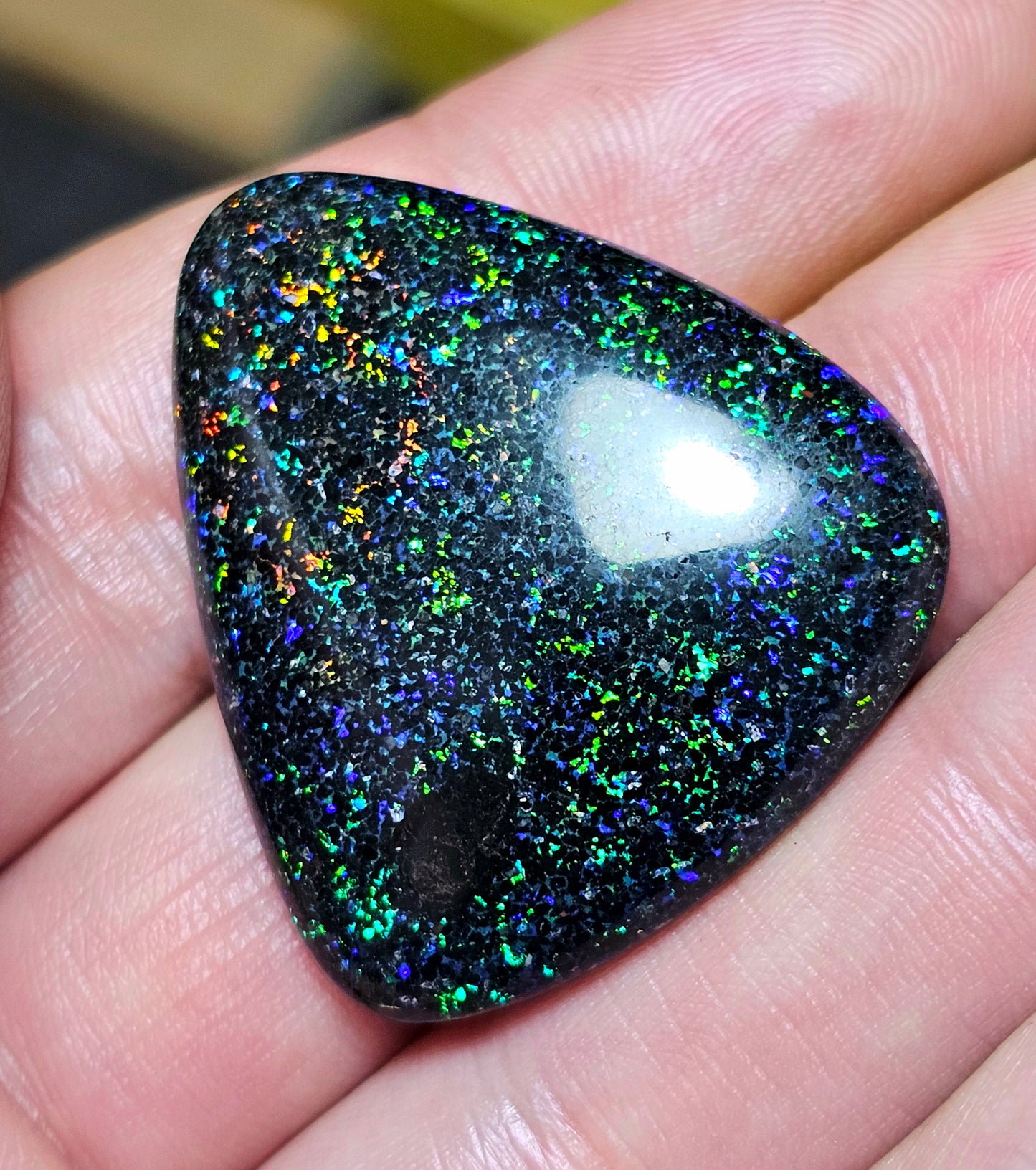 37cts High Quality Brilliant Fairy Opal (IA6)
