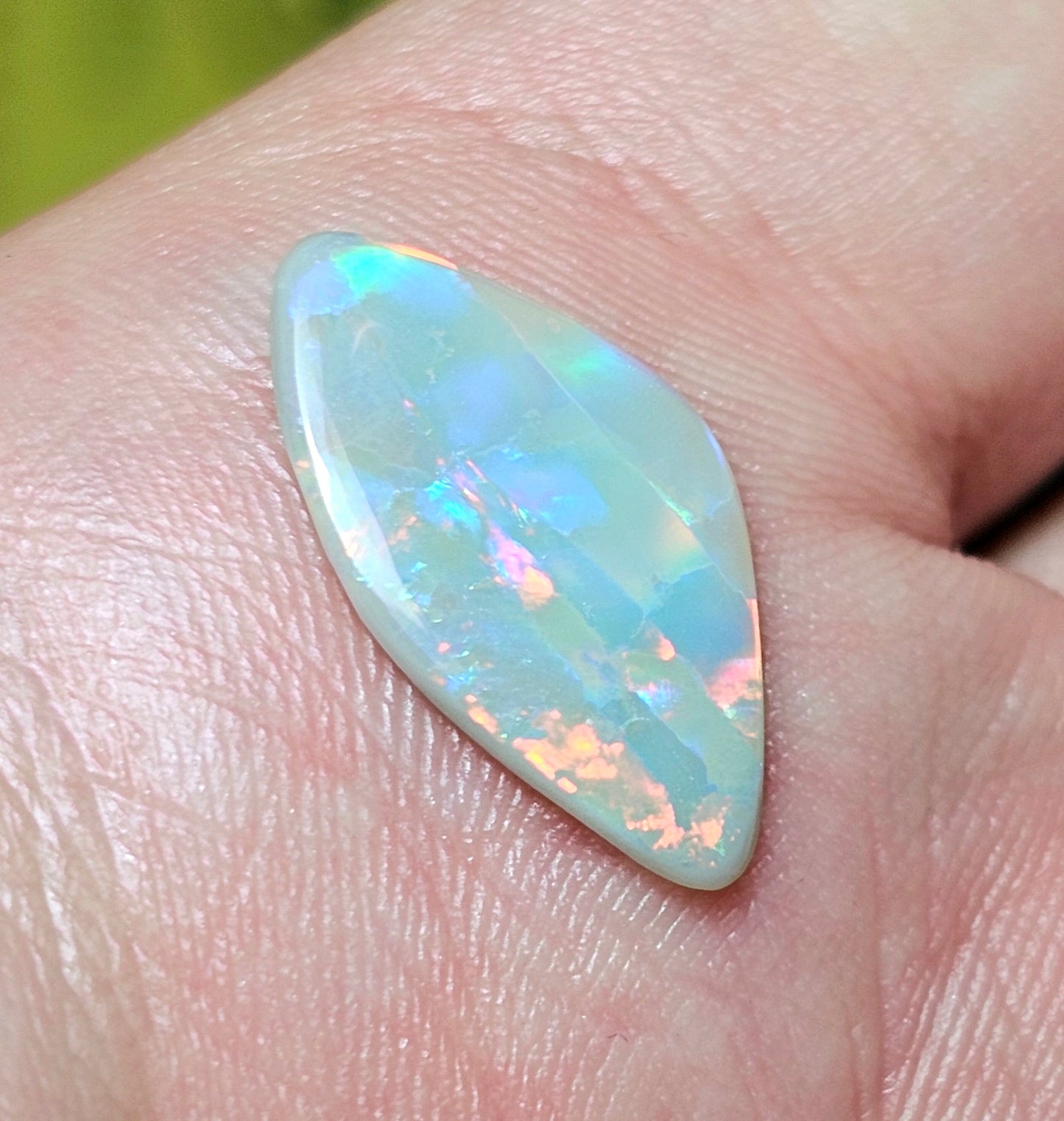 2ct Solid Opal from Lightning Ridge! (LRA3)