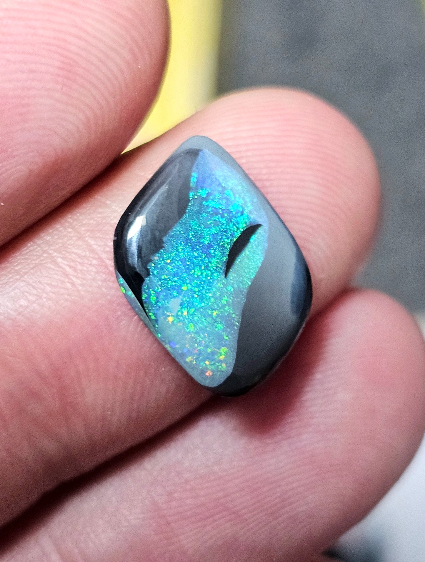 3cts Black Opal from Lightning Ridge! (LRW30)