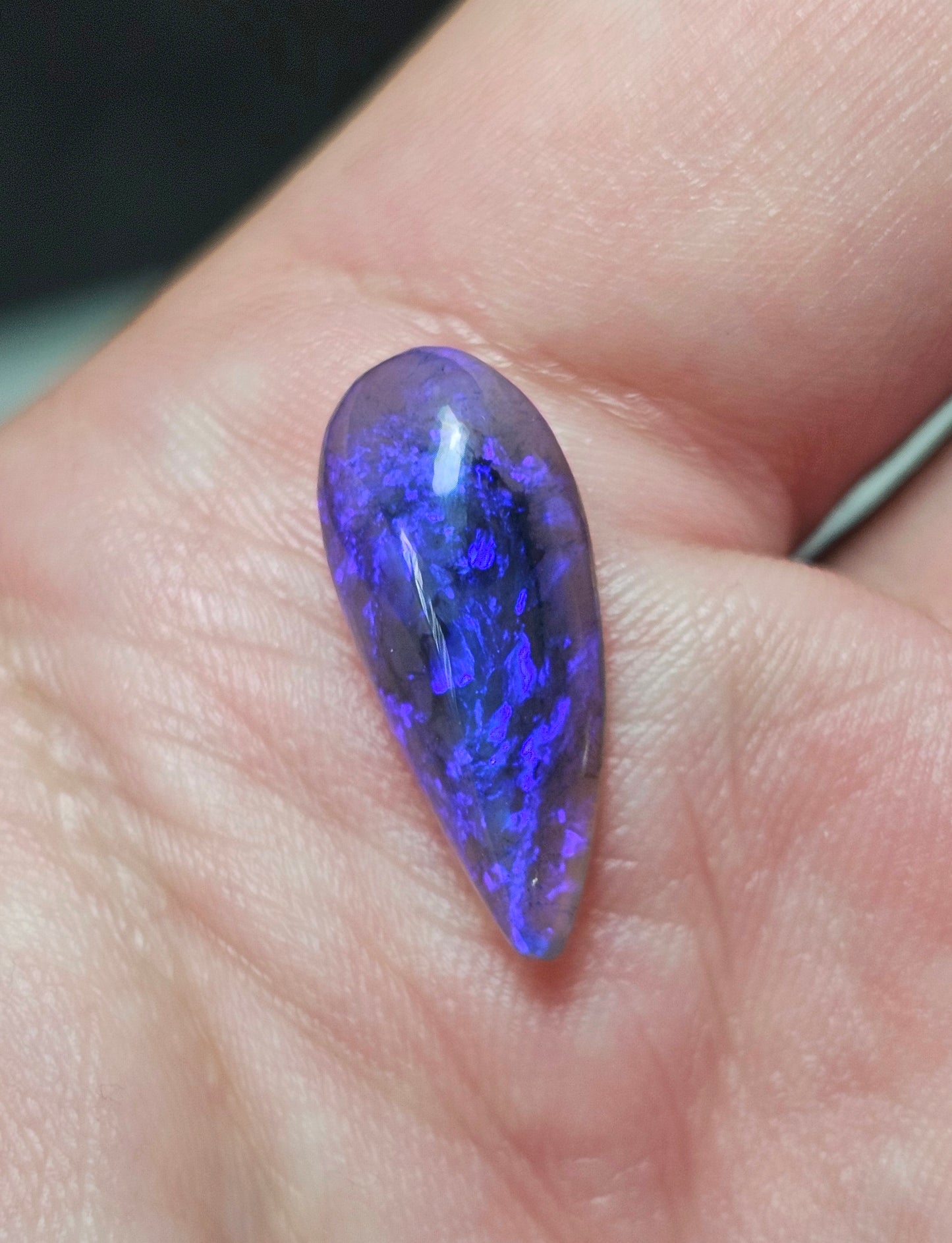 4.75cts Blue Black Opal from Lightning Ridge! (ALR30)