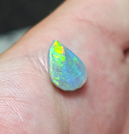 2cts Flashy Opal from Lightning Ridge! (ALR33)