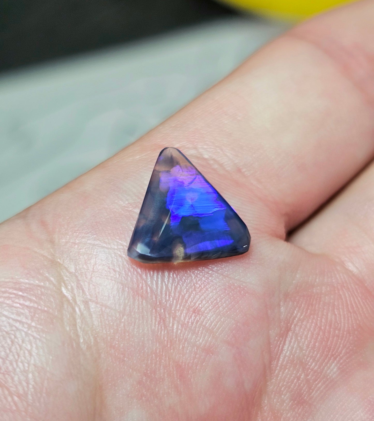 3cts Blue Flashy Opal from Lightning Ridge! (ALR34)