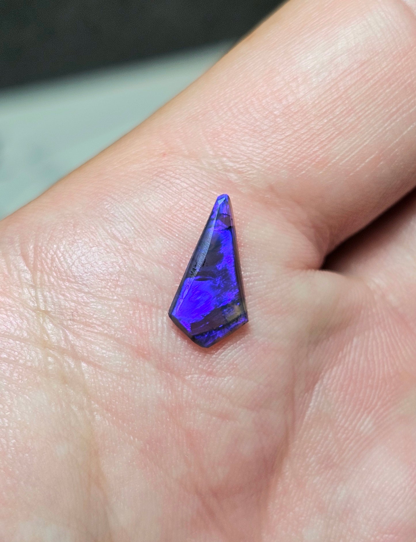 1.30cts Blue Flashy Opal from Lightning Ridge! (ALR35)