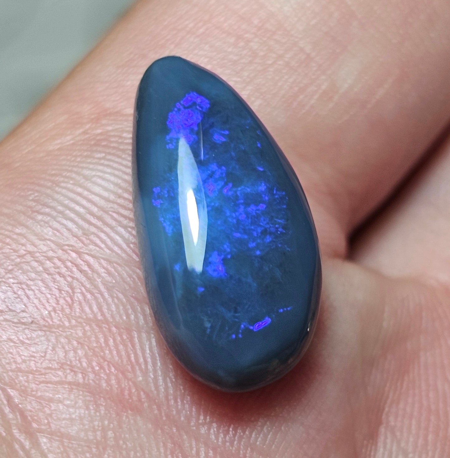 9cts Blue Black Opal from Lightning Ridge! (ALR36)