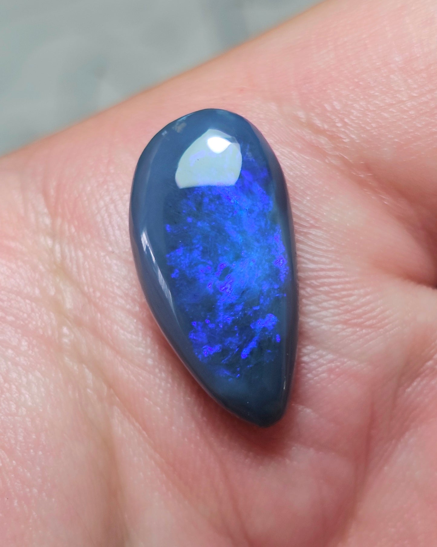 9cts Blue Black Opal from Lightning Ridge! (ALR36)