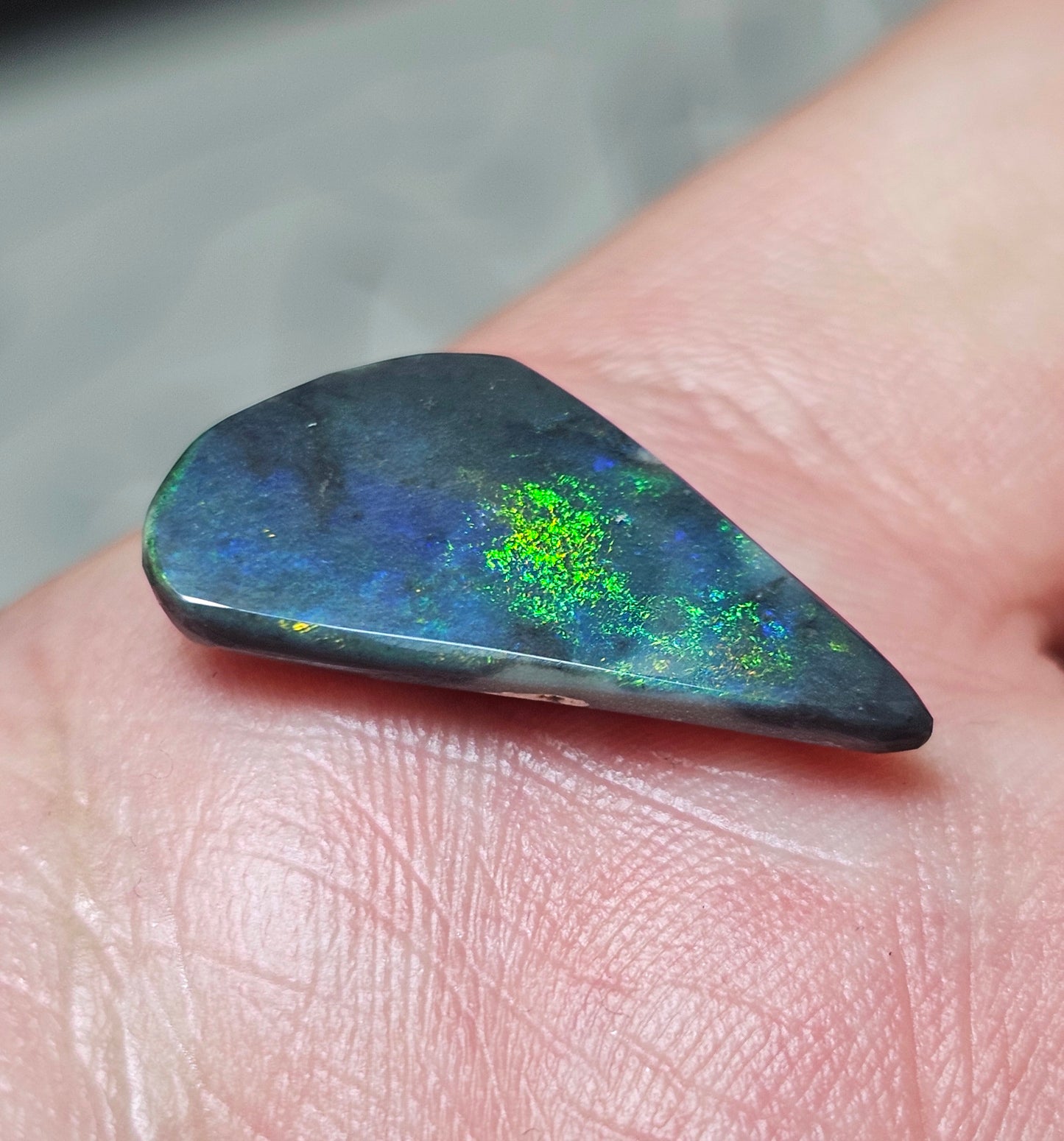 5cts Magical Black Opal from Lightning Ridge! (ALR37)