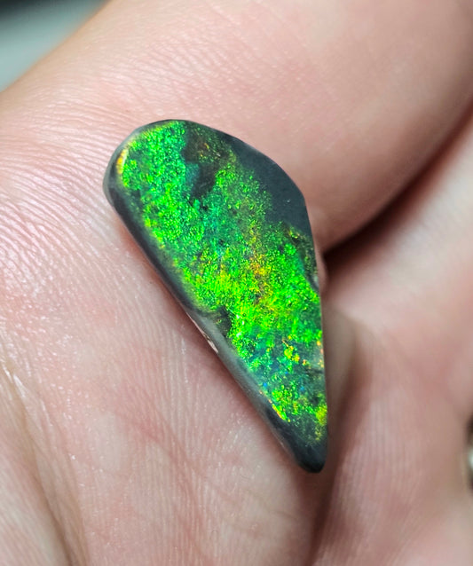 5cts Magical Black Opal from Lightning Ridge! (ALR37)