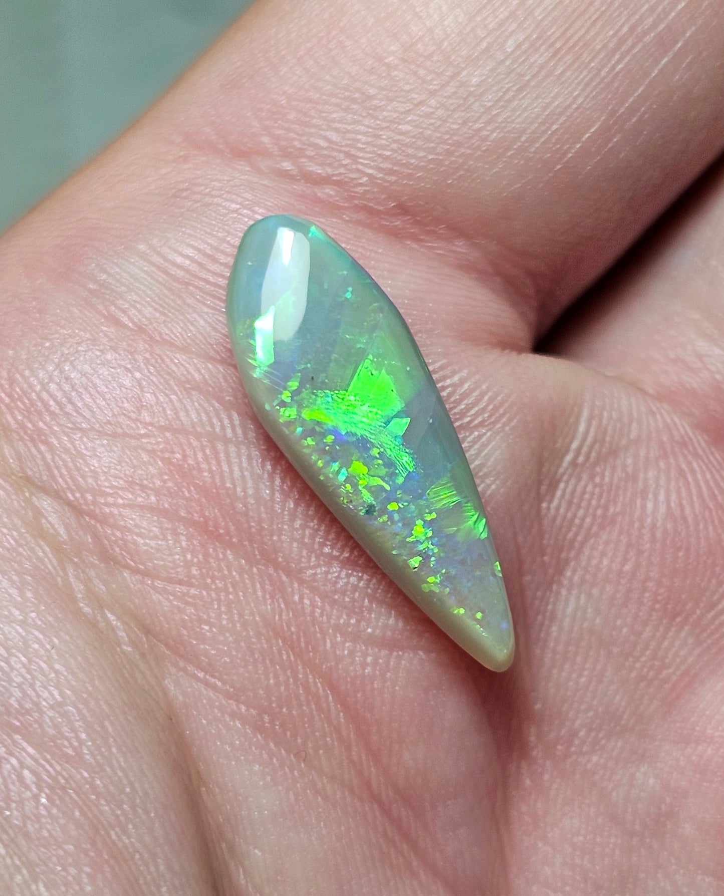 4.90 Surperb Opal from Lightning Ridge! (ALR38)