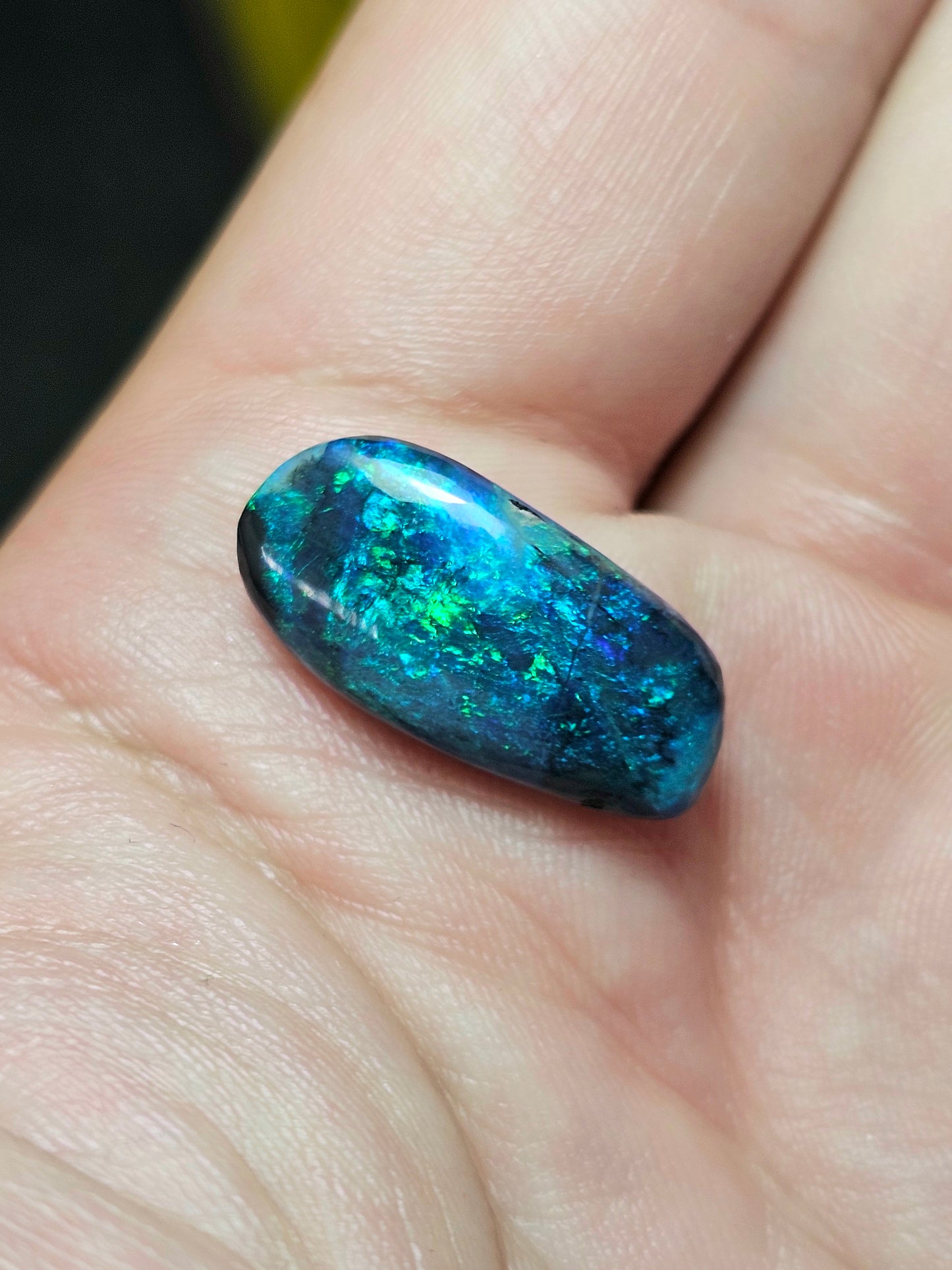 8cts Majestic Black Opal from Lightning Ridge! (ALR41)