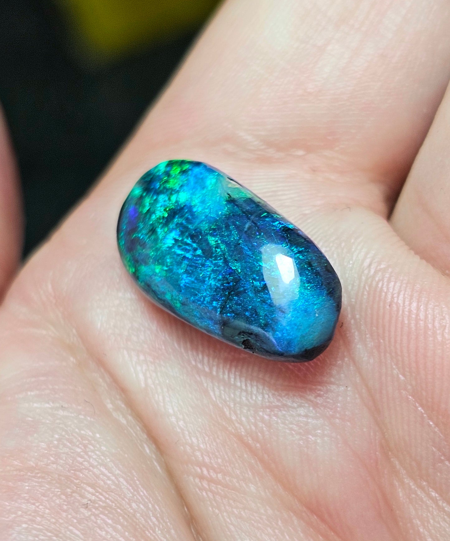 8cts Majestic Black Opal from Lightning Ridge! (ALR41)