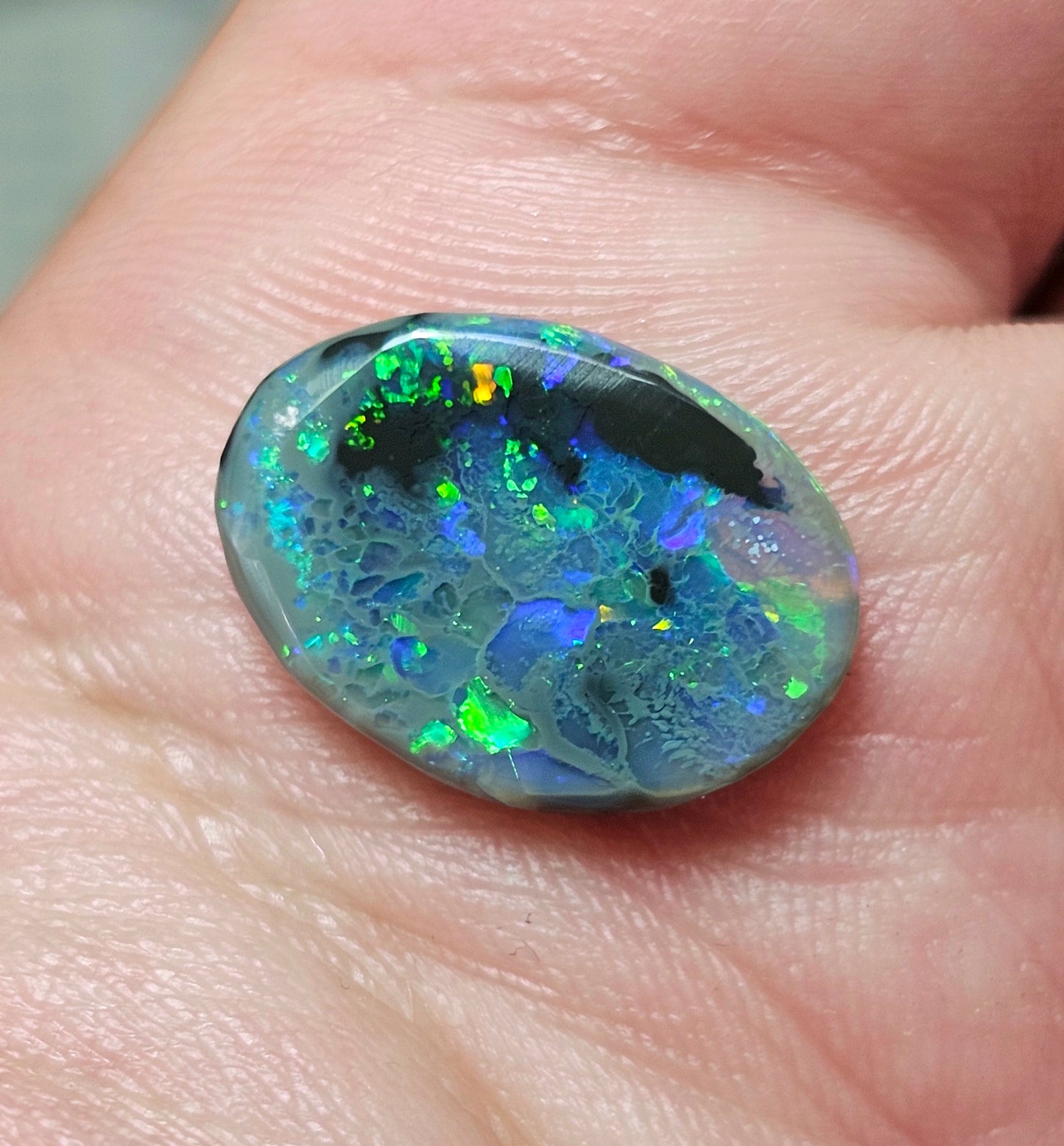 4cts Beautiful Pattern Black Opal from Lightning Ridge! (ALR43)