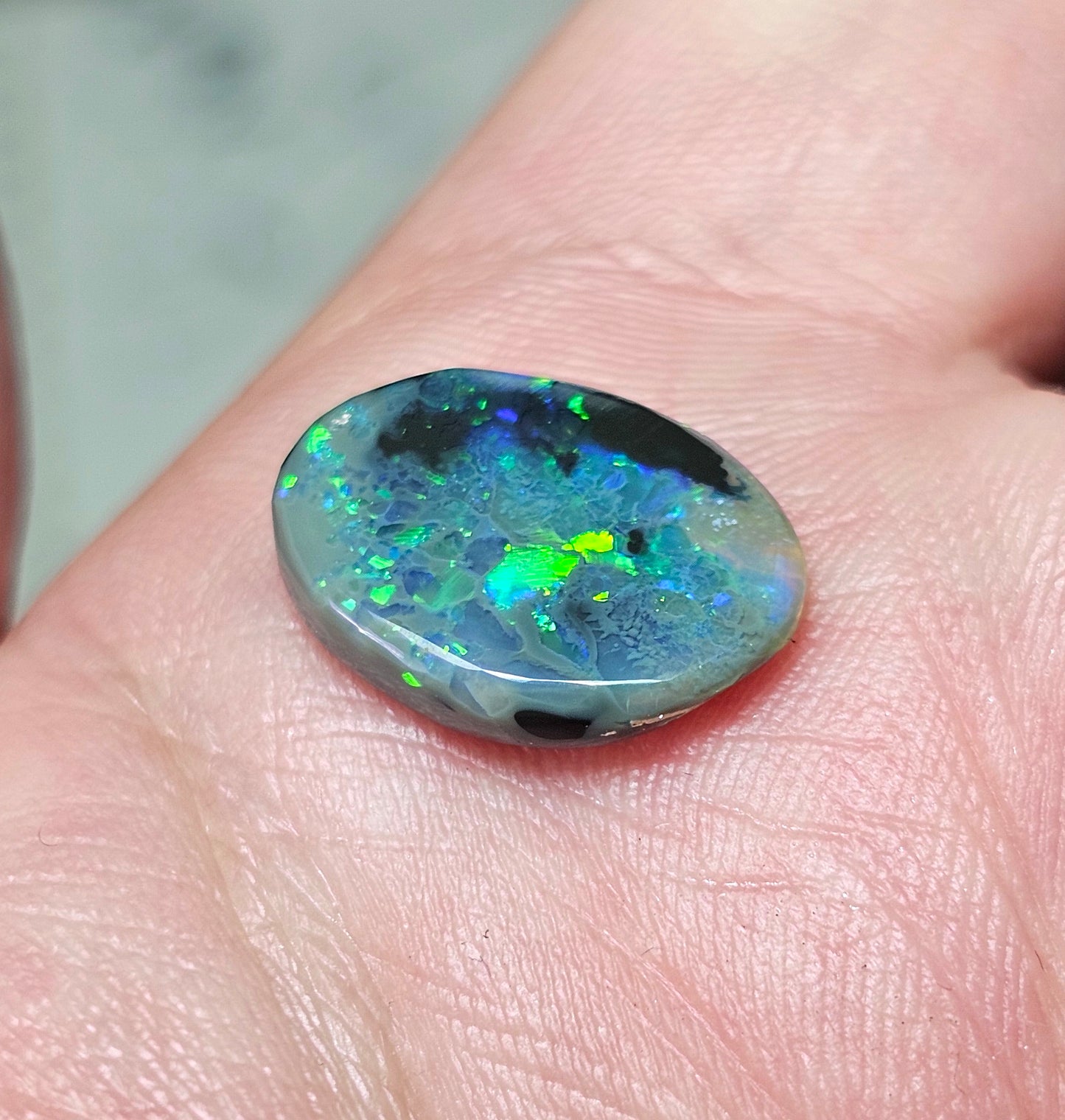 4cts Beautiful Pattern Black Opal from Lightning Ridge! (ALR43)