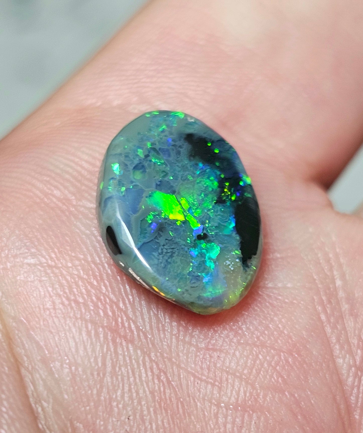 4cts Beautiful Pattern Black Opal from Lightning Ridge! (ALR43)