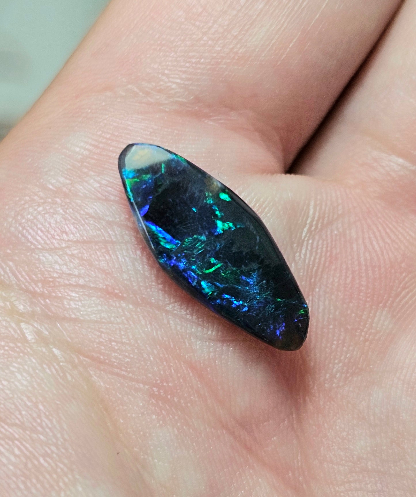 3.80cts Dark Black Opal from Lightning Ridge! (ALR44)