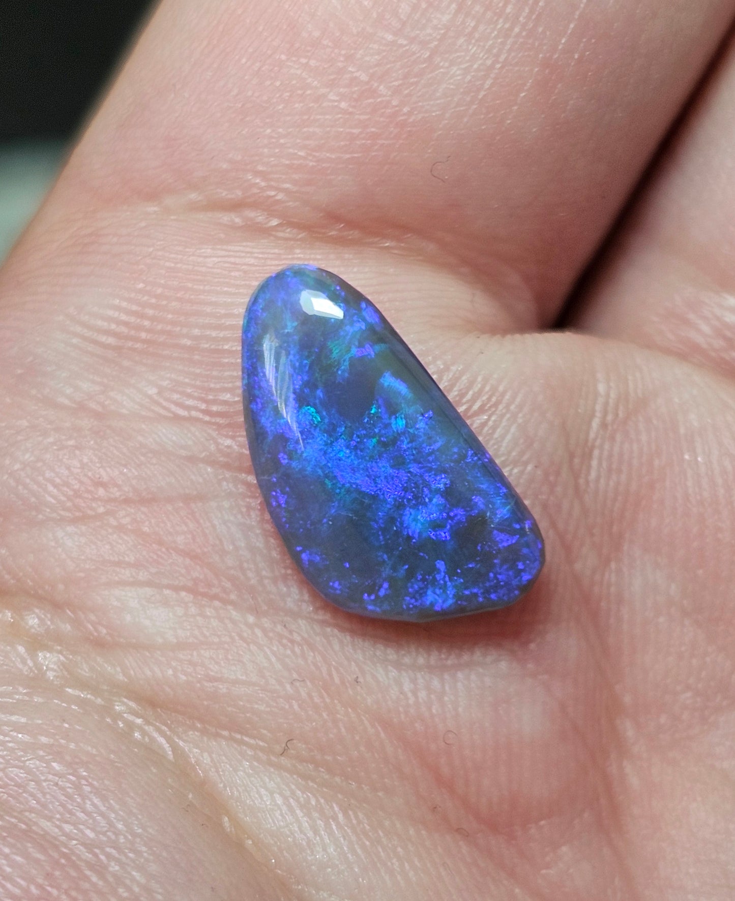 4cts Lovely Black Opal from Lightning Ridge! (ALR45)