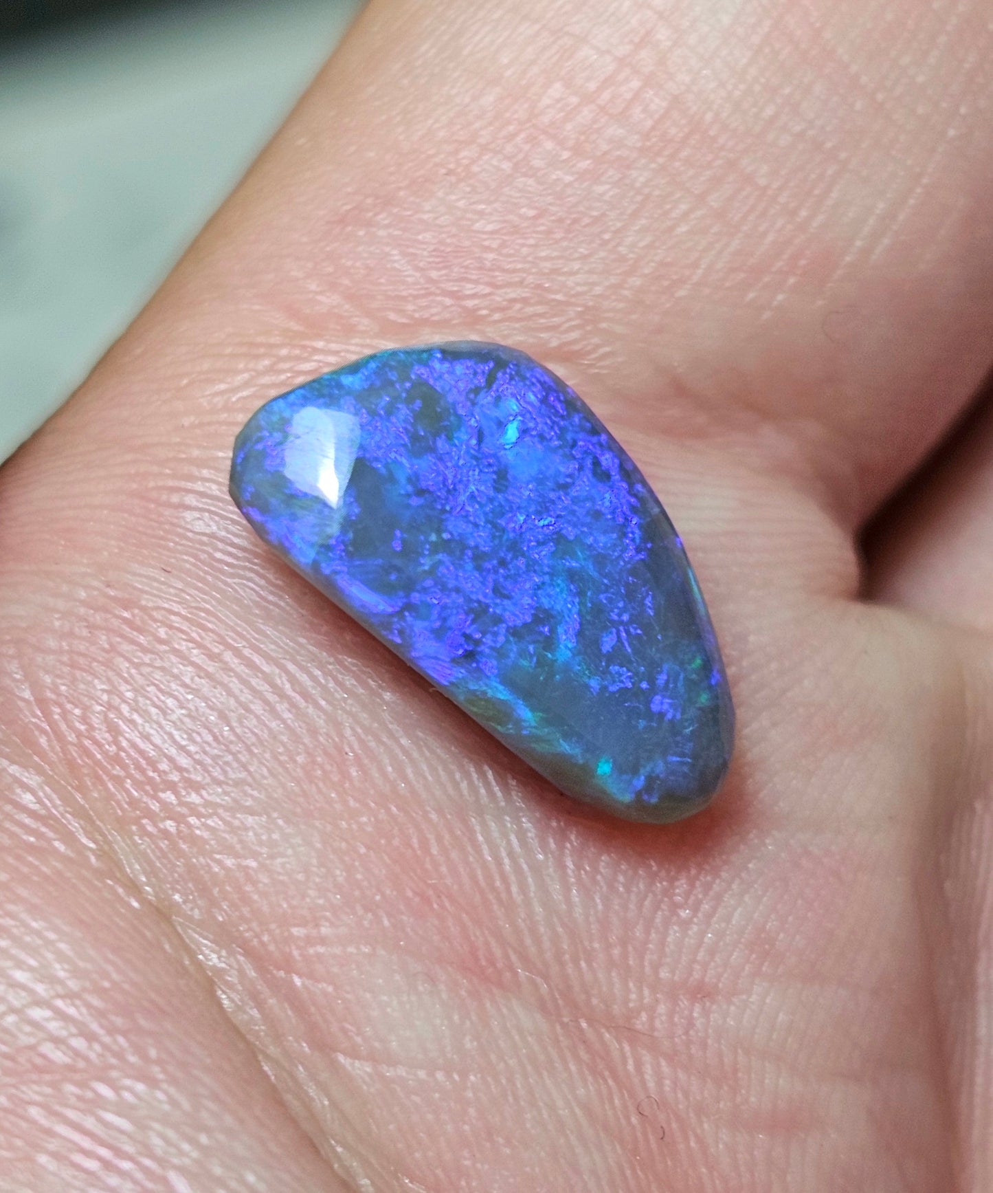 4cts Lovely Black Opal from Lightning Ridge! (ALR45)