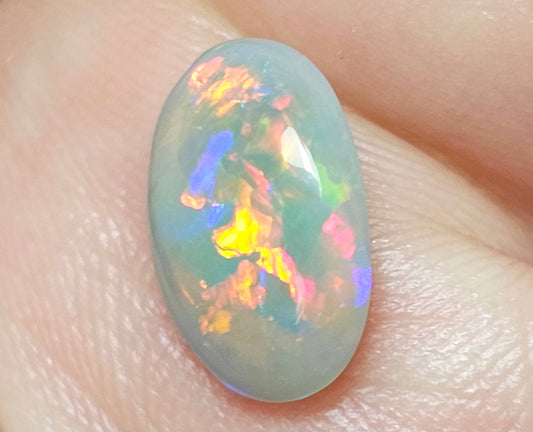 1.80cts Semi Black Opal from Lightning Ridge! (Z15)
